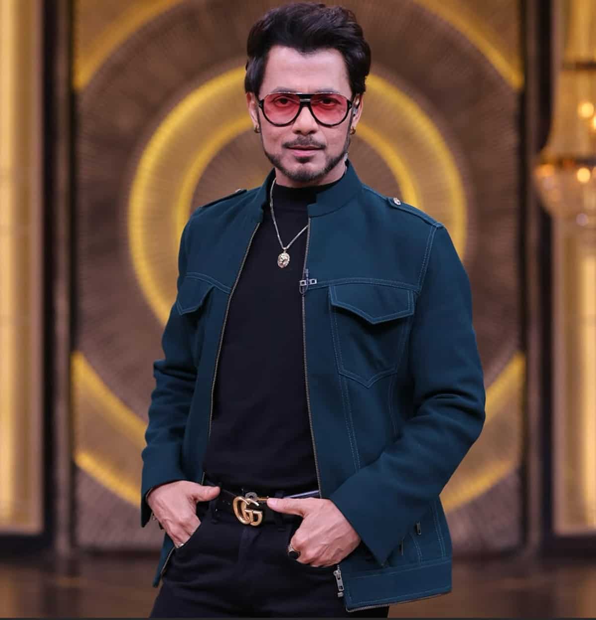 1- अनुपम मित्तल