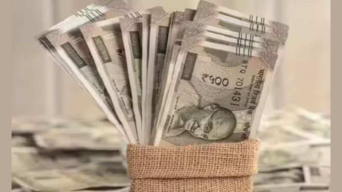 भूल जाइए FD! नए साल में यहां लगाएं पैसा, रिस्क कम और रिटर्न ज्यादा मिलेगा!