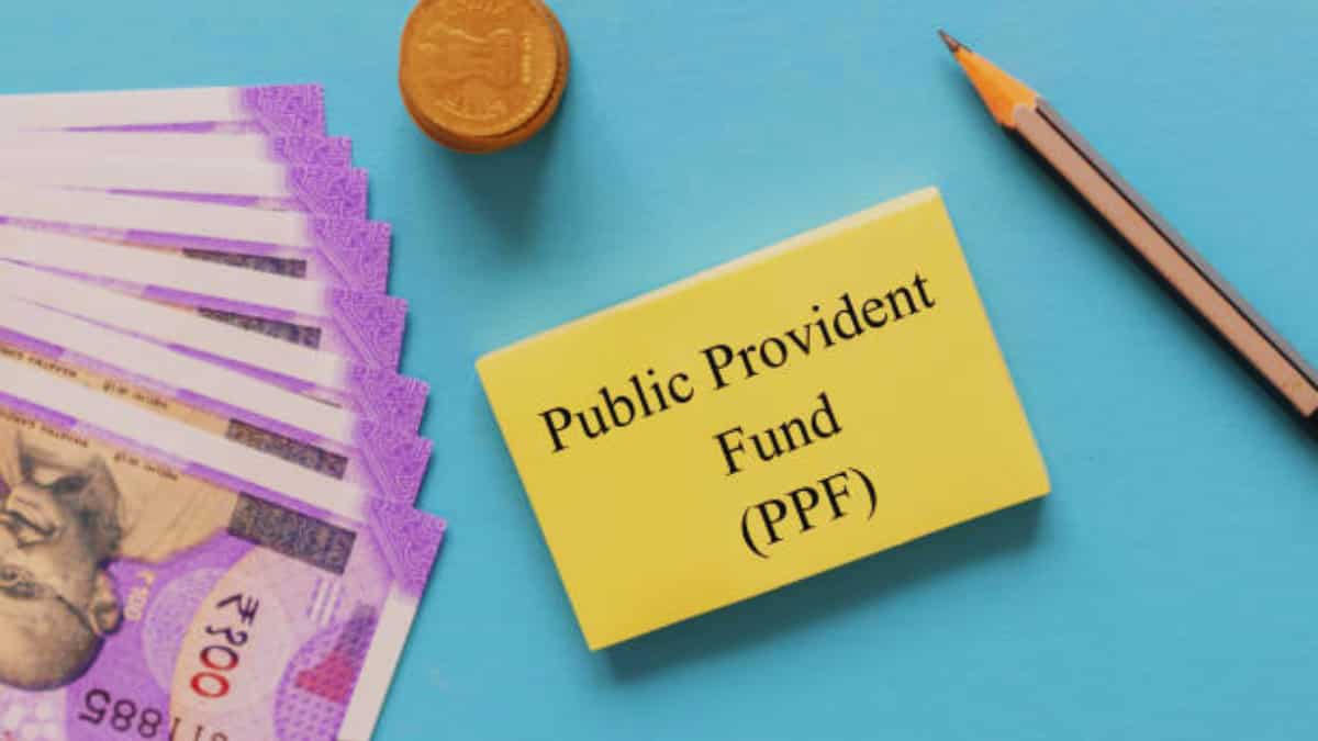 PPF की किस्त मिस होने पर कितनी लगेगी पेनल्टी? जानें सरकार की गारंटी और सुरक्षित निवेश की पूरी A-B-C-D