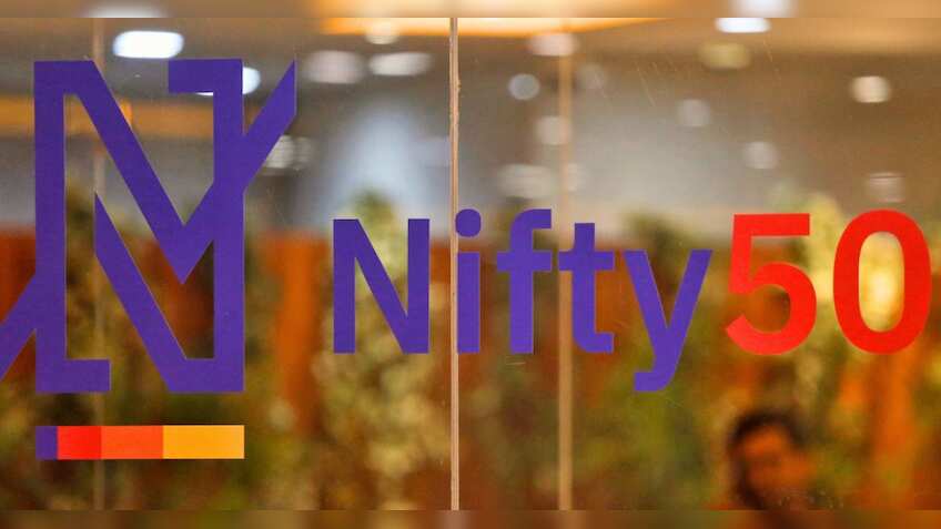 Stock Market Highlights: लगातार तीसरे दिन लाल निशान में बंद बाजार, निफ्टी 26,140 पर हुआ क्लोज; IT Stocks में हरियाली