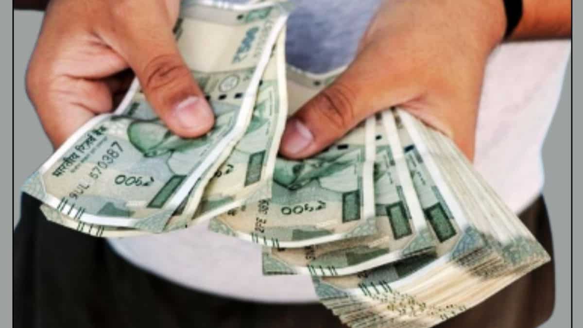 NSC vs FD vs Lumpsum: ₹2,00,000 का निवेश और 5 साल का टेन्‍योर, कहां मिलेगा तगड़ा रिटर्न?