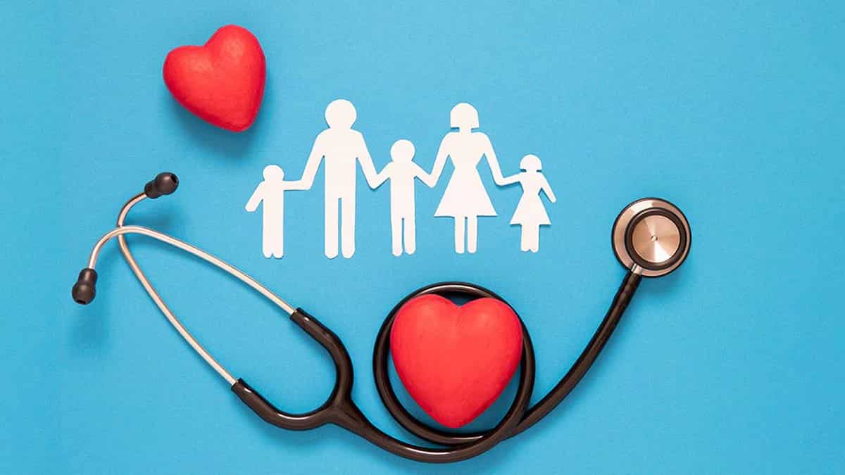 Health Insurance Claim: आपकी एक छोटी सी लापरवाही और डूब जाएगा पूरा पैसा, क्लेम सेटलमेंट में आने वाली गलतियों से ऐसे बचें!