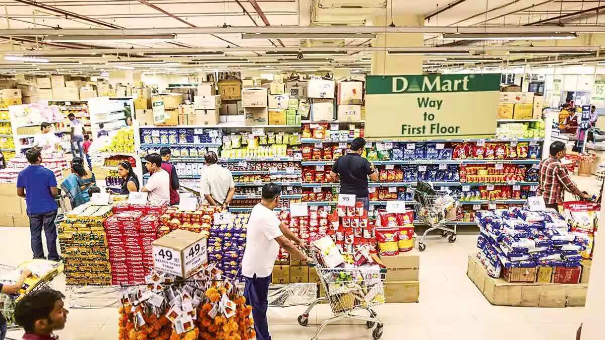 वीकेंड में DMart वाली कंपनी ने पेश किए दमदार नतीजे, 18% उछला नेट प्रॉफिट, सोमवार को शेयर में एक्शन तय