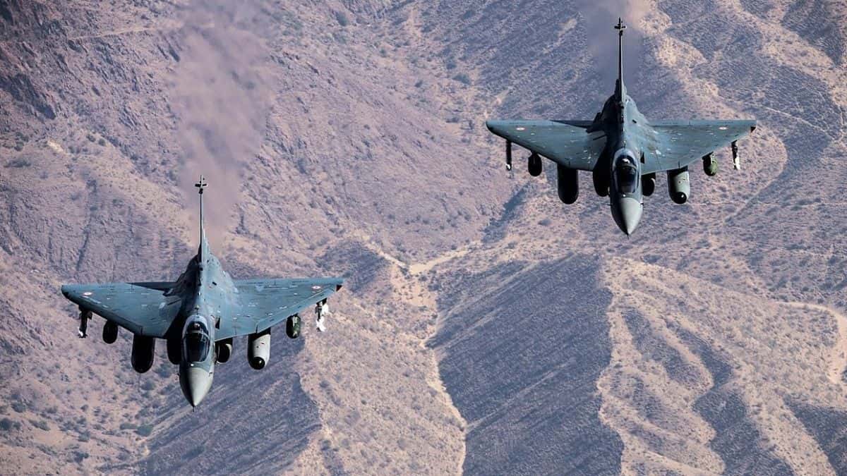 BUDGET MY PICK: बजट से पहले खरीदें यह डिफेंस पीएसयू स्टॉक, कमाई का मिलेगा सुनहरा मौका