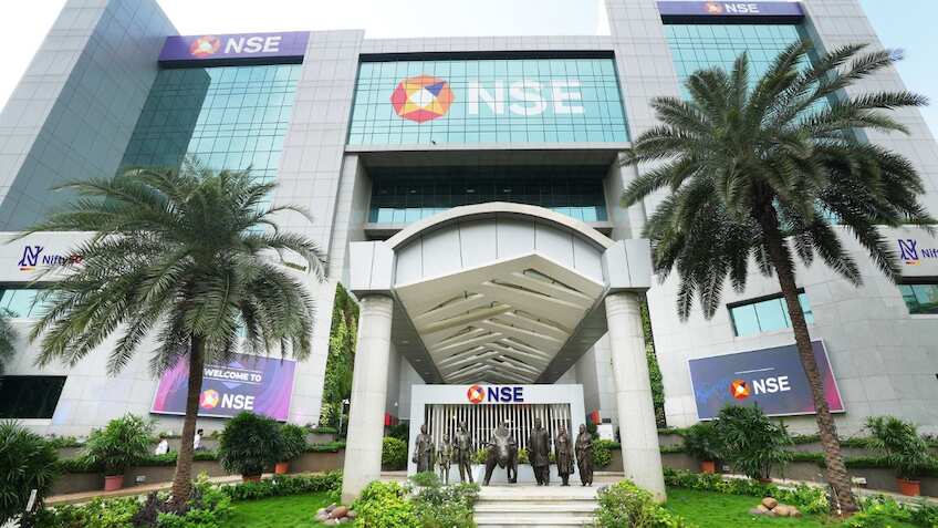 निवेशकों के लिए बड़ी खबर! अब 500 स्मॉलकैप कंपनियों में एक साथ निवेश का मौका, NSE ने लॉन्च किया नया इंडेक्स