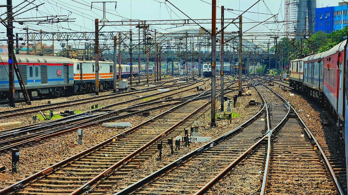 पंजाब में रेलवे लाइन पर धमाका, मालगाड़ी का लोको पायलट घायल, RDX का हुआ इस्तेमाल