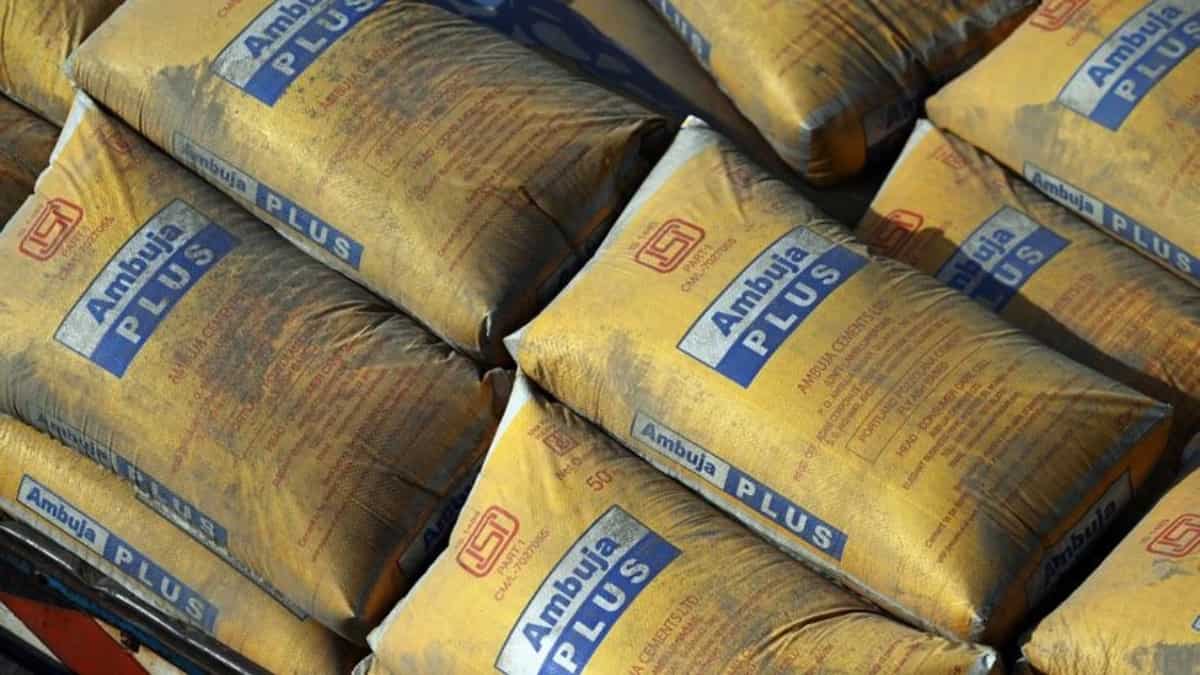 Ambuja Cements: कंपनी ने जारी किए तिमाही नतीजे, 57% बढ़ा कामकाजी मुनाफा, जानें बाकी डीटेल्स 