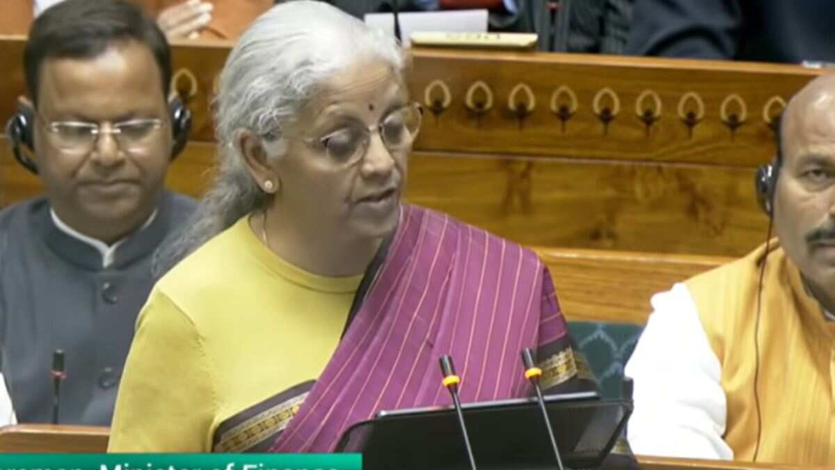 Budget 2026: छोटे किसानों के लिए बड़ा ऐलान! हाई वैल्यू क्रॉप की खेती को बढ़ावा देगी सरकार, नारियल उत्पादन बढ़ाने के लिए स्पेशल स्कीम का ऐलान