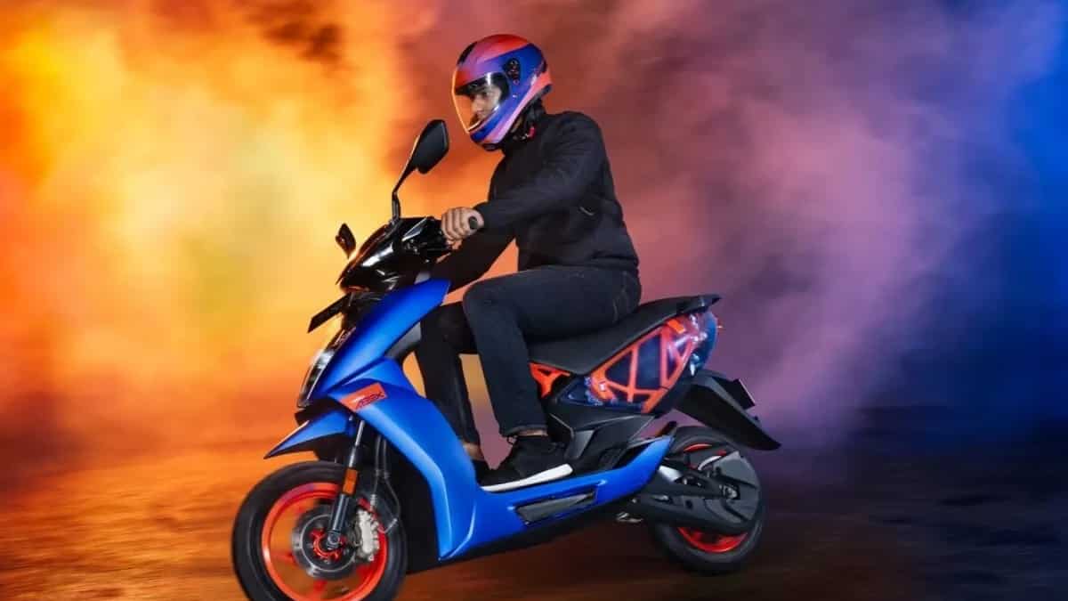 Ather Energy Q3: अब तक का सबसे ज्यादा ₹995 करोड़ का रेवेन्यू, EBITDA में सुधार, कल स्टॉक पर रखें नजर 