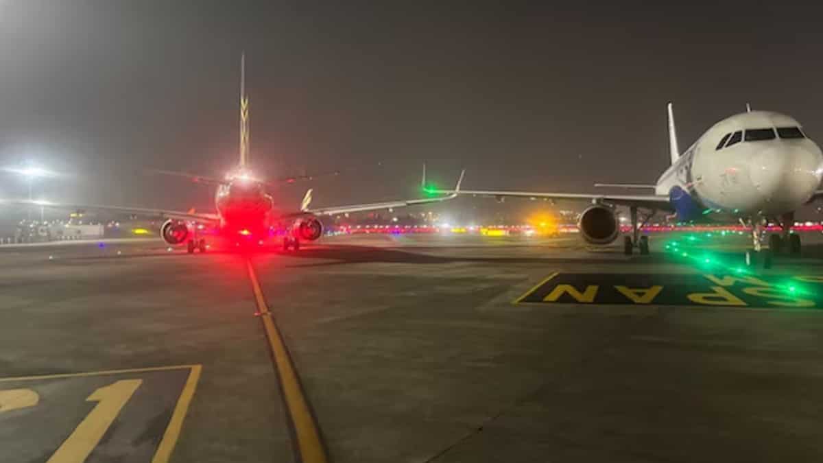 मुंबई एयरपोर्ट पर बड़ी लापरवाही: Air India और Indigo के विंग टकराए, होते-होते बचा बड़ा हादसा, जानिए क्या है मामला