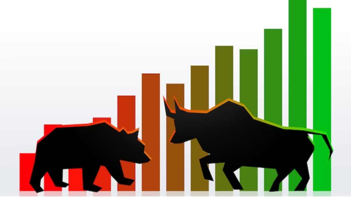 Stock Market Highlights: तेजी के साथ दिन की ऊंचाई पर बंद हुआ बाजार, निफ्टी 25,700 के पास; FMCG शेयरों में जबरदस्त खरीदारी