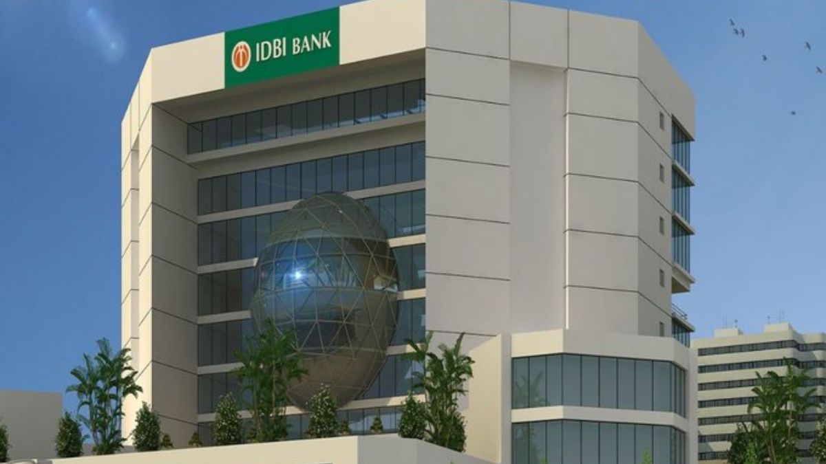 IDBI Bank की रेस से बाहर हुआ कोटक महिंद्रा बैंक, अधिग्रहण की अटकलों को किया खारिज