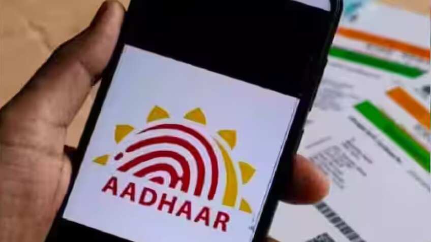 5 साल से कम उम्र के बच्चे का आधार बनवाना है? बिना झंझट के ऐसे होगा काम - डॉक्यूमेंट्स और प्रोसेस के साथ ये रही पूरी डिटेल