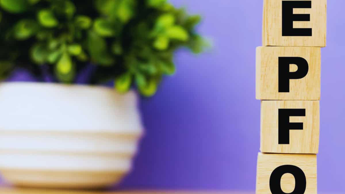 एक दिन में पीएफ से कितना पैसा निकाल सकेंगे?