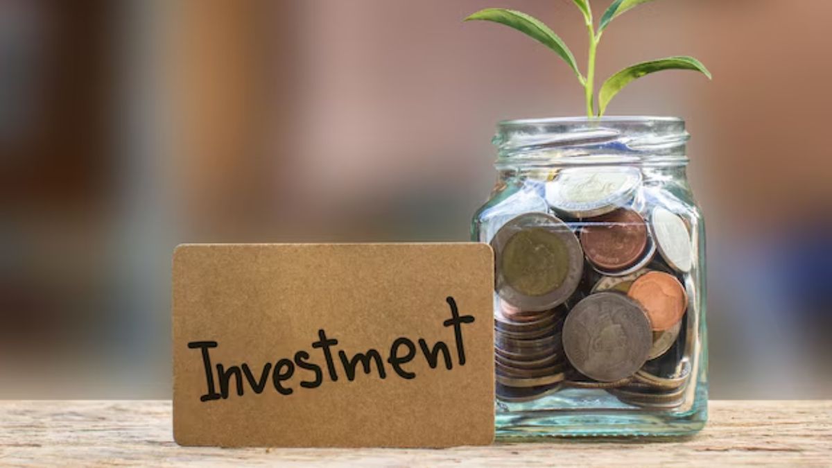 AMFI Data: इक्विटी फंड्स पर दबाव, SIP से आए ₹31002 करोड़; फ्लेक्सी कैप फंड्स का जलवा जारी