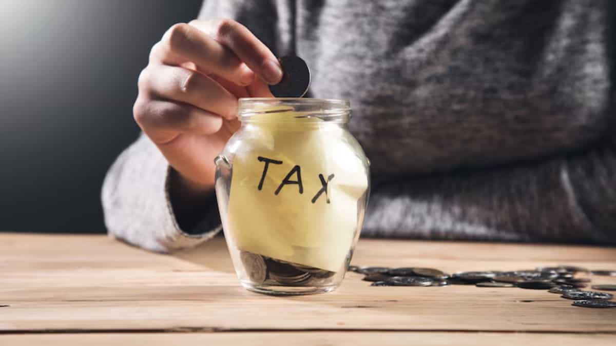 10. जमीन अधिग्रहण पर टैक्स छूट