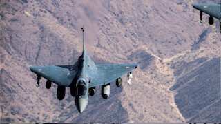 Defence PSU के शेयरधारकों के लिए डबल जैकपॉट! 29% बढ़ा मुनाफा, तो किया 700% डिविडेंड का ऐलान; देखें रिकॉर्ड डेट