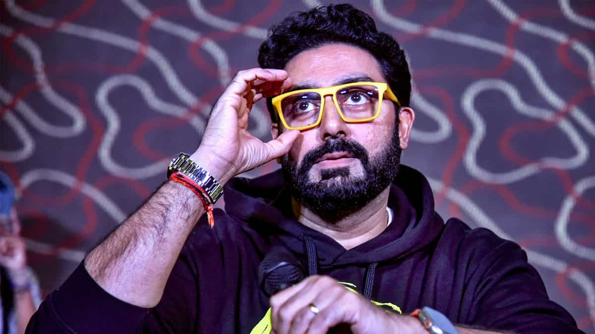 घाटे का सौदा! अभिषेक बच्चन ने साउथ मुंबई में बेचा ड्यूप्लेक्स अपार्टमेंट, सरकारी रेट से ₹46 लाख कम मिला दाम