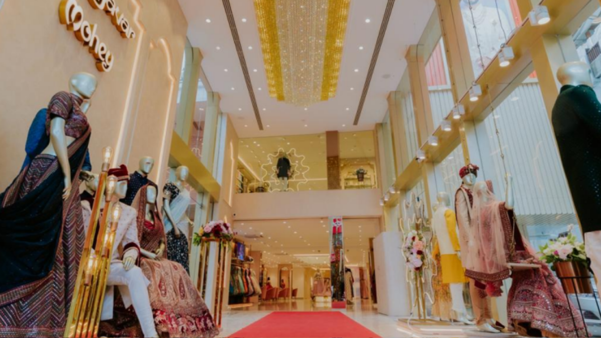 शादी के सीजन में भी टूट रहा है 'Manyawar' वाला शेयर, सालभर में 50% गिरा; अब Morgan Stanley ने भी घटाई रेटिंग- क्या करें निवेशक?