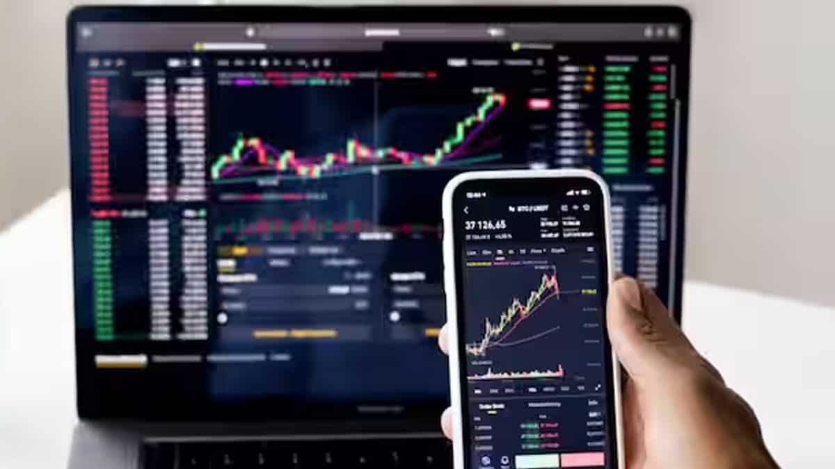 Gift Nifty में कमजोरी क्यों, आज बाजार में कहां होगा प्रॉफिट? Anil Singhvi से समझें आज का ट्रेडिंग स्ट्रैटेजी