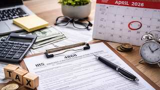 IRS Tax Filing Deadline 2026: क्या होता है Form 4868, किसके काम आता है, कैसे मिलता है 6 महीने का टैक्स एक्सटेंशन?