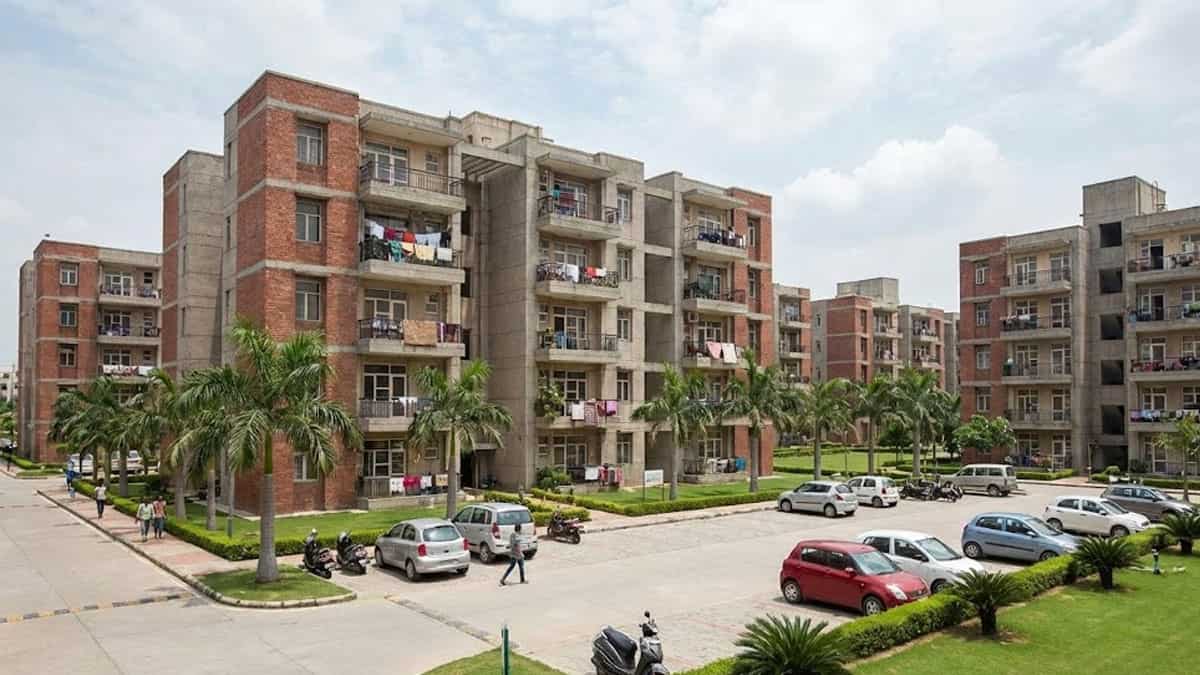 1 लाख 35 हजार रुपए किराया