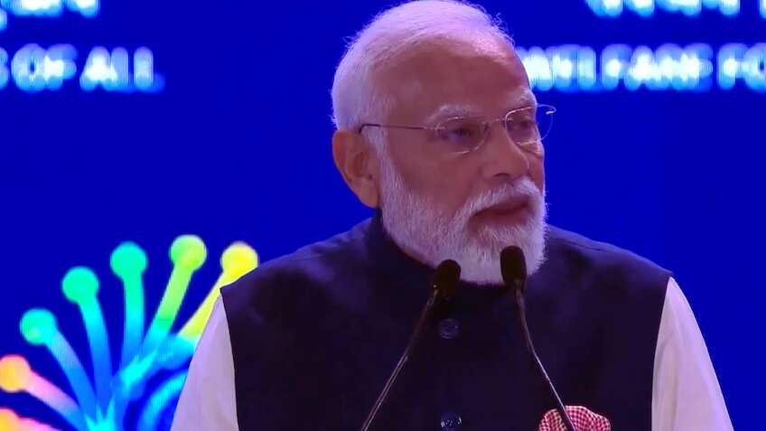 India AI Impact Summit 2026: पीएम मोदी ने भारत मंडपम में किया उद्घाटन,बोले-'भारत को एआई में भय नहीं भाग्य दिखता है' 