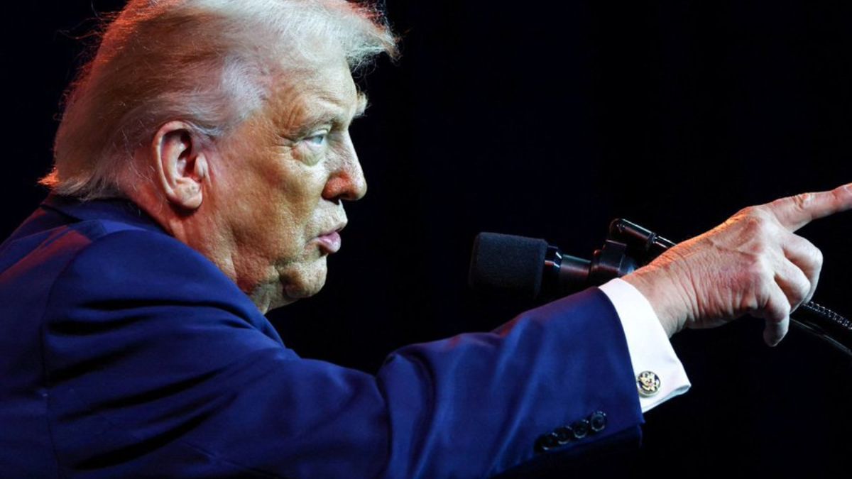 सुप्रीम कोर्ट के फैसले पर भड़के ट्रंप! अब सभी देशों पर 10% अतिरिक्त टैरिफ लगाने का किया ऐलान