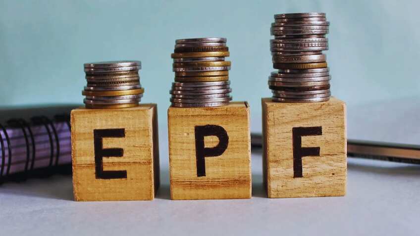 EPFO: अब फुल सैलरी पर मिलेगी पेंशन!किन कर्मचारियों की चमकेगी किस्मत और किन्हें मिलेगा मोटा पैसा,जानिए क्या है 2014 से पहले का वो खास नियम?