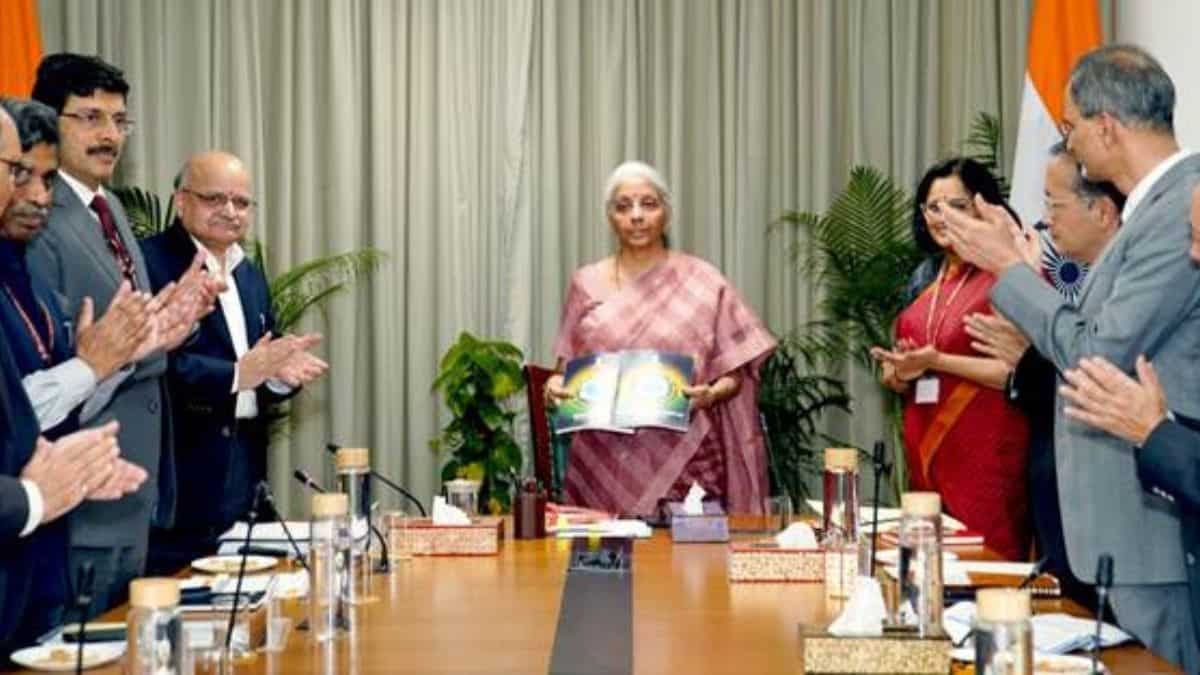 NMP 2.0 में 5 साल का मेगा प्लान, सरकारी संपत्तियों को किराए पर देकर सरकार करेगी ₹16.7 लाख करोड़ की कमाई