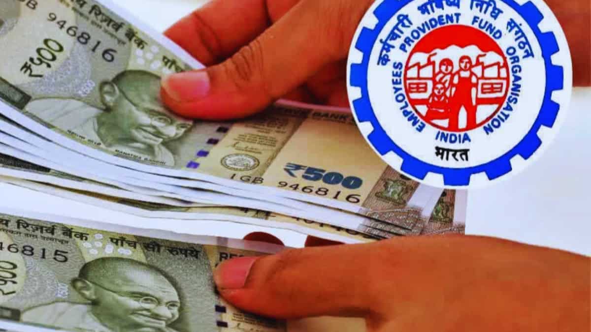 EPFO: क्या आपकी सैलरी स्लिप में भी कटता है EPS? जानें क्या है ₹15,000 वाला गणित और रिटायरमेंट पर कितनी मिलेगी पेंशन