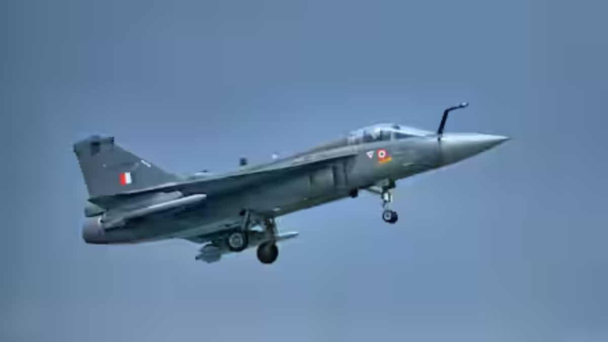 HAL के लिए बड़ी खबर; वायु शक्ति अभ्यास में हिस्सा नहीं लेगा तेजस फाइटर जेट, ये है वजह 