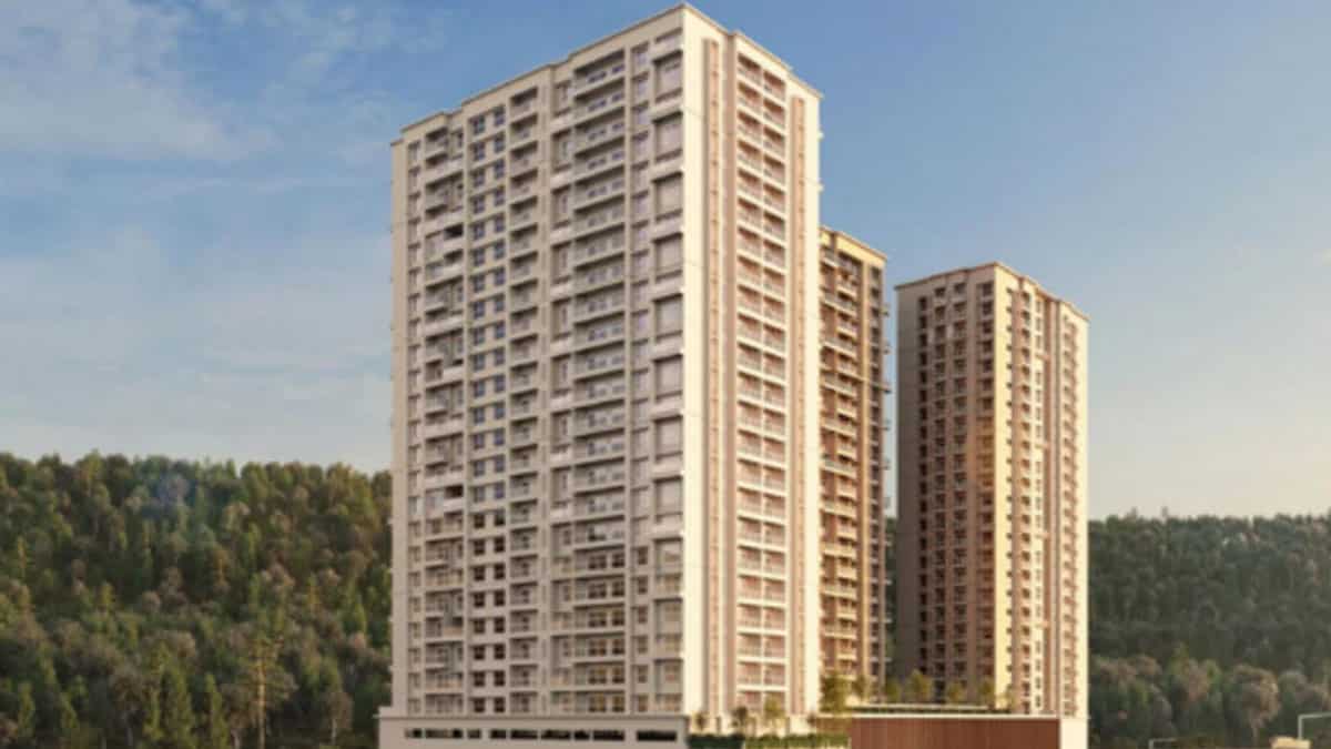 बिक्री में भारी गिरावट