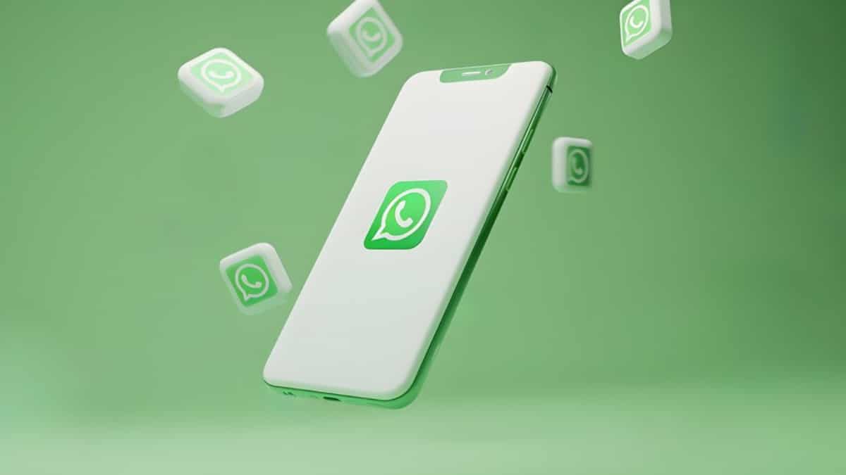 WhatsApp Web Down: सुबह से लॉगिन एरर ने किया बेहाल, जानिए क्यों काम नहीं कर रहा आपका व्हाट्सएप वेब?