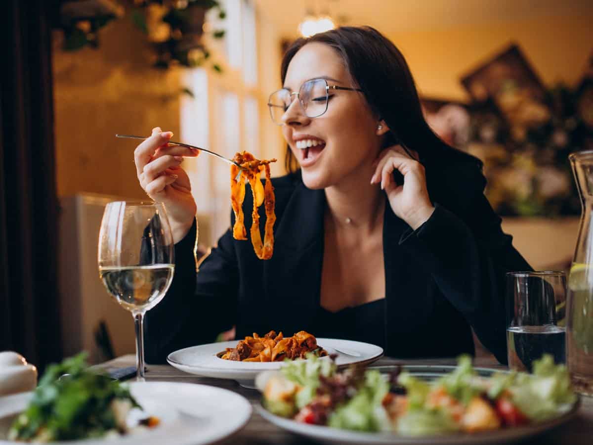 2- फूड कूपन या एंटरटेनमेंट अलाउंस