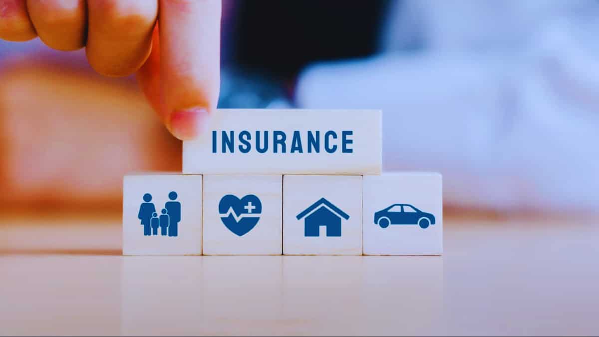 Health Insurance Premium:आखिर क्यों हर साल महंगा हो रहा हेल्थ इंश्योरेंस? रिपोर्ट में पढ़ें असली वजह और नए नियम