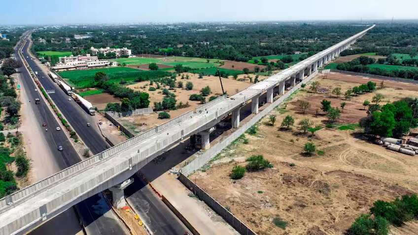 बुलेट ट्रेन पर आया बड़ा अपडेट, इस साल पटरी पर दौड़ेगी, BEML तैयार कर रही 280 किमी प्रति घंटा वाली B28 ट्रेन