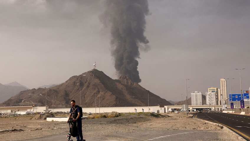 Middle East Conflict: क्रूड की कीमतों में उछाल संभव, इकोनॉमी पर दिख सकता है असर, जानें क्या बोले मार्केट एक्सपर्ट्स 