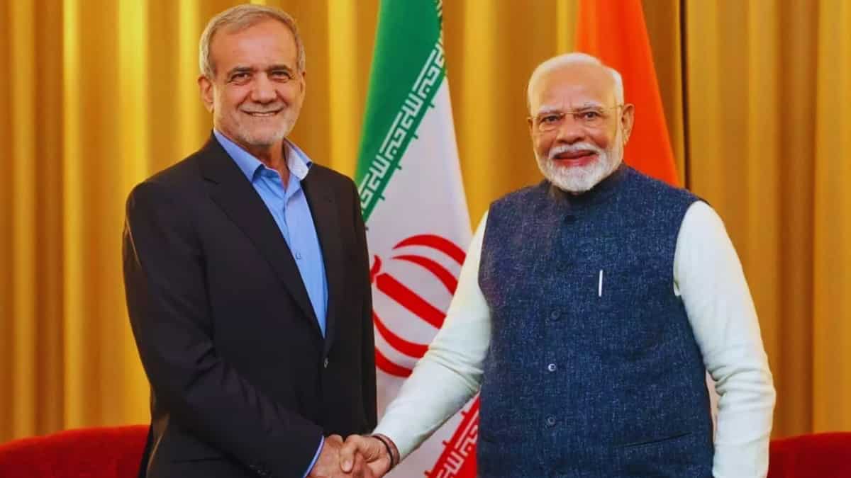 Iran Israel War: ईरान-इजरायल तनाव पर भारत का संतुलित रुख, पीएम मोदी ने कहा-जंग नहीं, बातचीत ही रास्ता