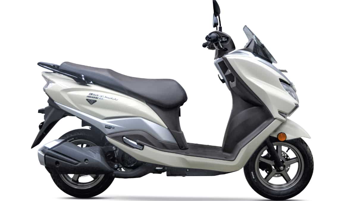 Suzuki Burgman Street EX का नया कलर ऑप्शन लॉन्च, कीमत - ₹1.07 लाख, जानें फीचर्स 