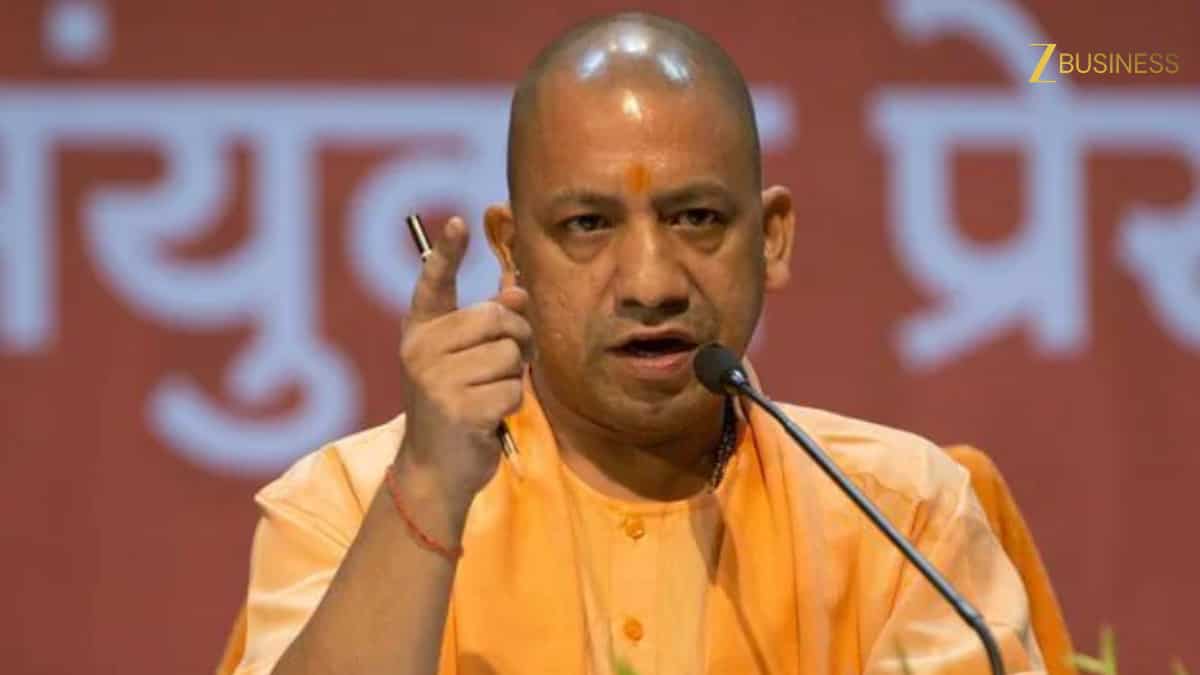 LPG गैस की कालाबाजारी करने वालों पर ऐक्शन में योगी सरकार, 2500 से ज्यादा ठिकानों पर छापेमारी, 8 गिरफ्तार!