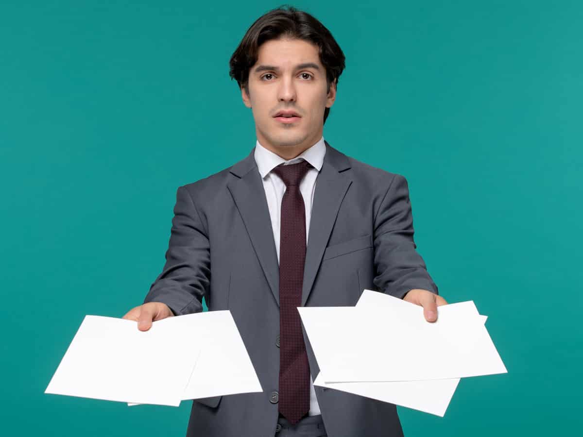 जरूरी कागज संभालकर रखें