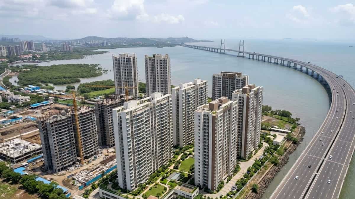 बिना बिके 43,332 घर