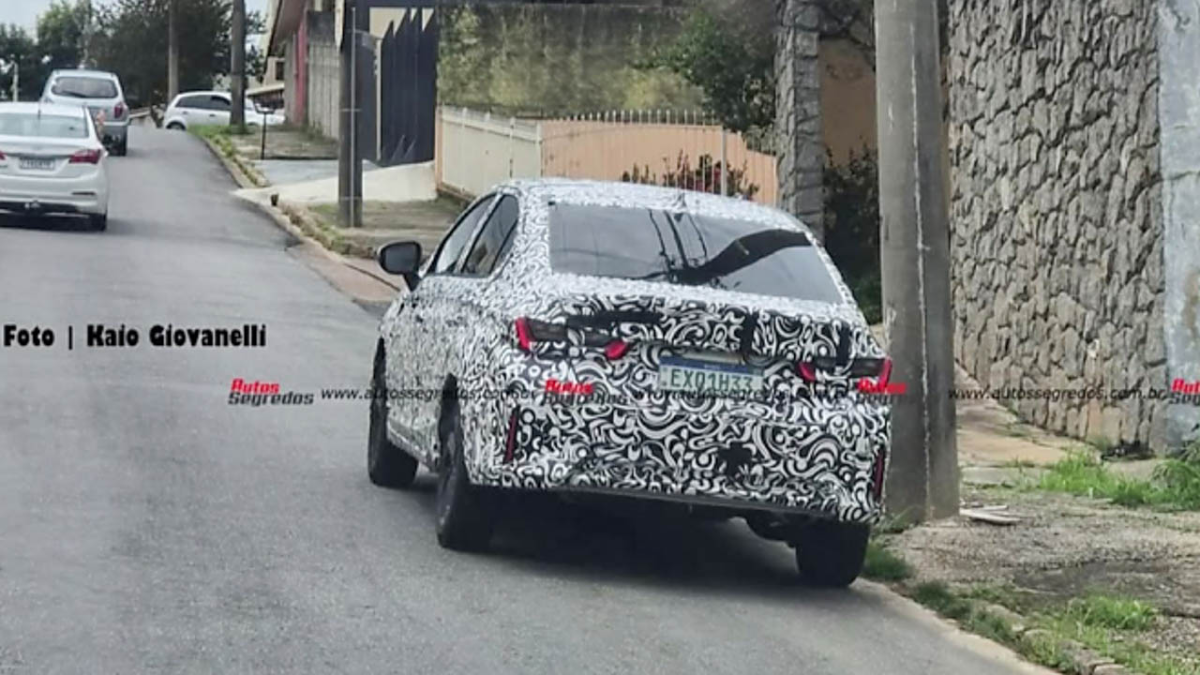 Hyundai Verna के बाद आ रहा इस सेडान कार का फेसलिफ्ट, टेस्टिंग के दौरान स्पॉट हुई, जानें संभावित फीचर्स और लॉन्च डेट