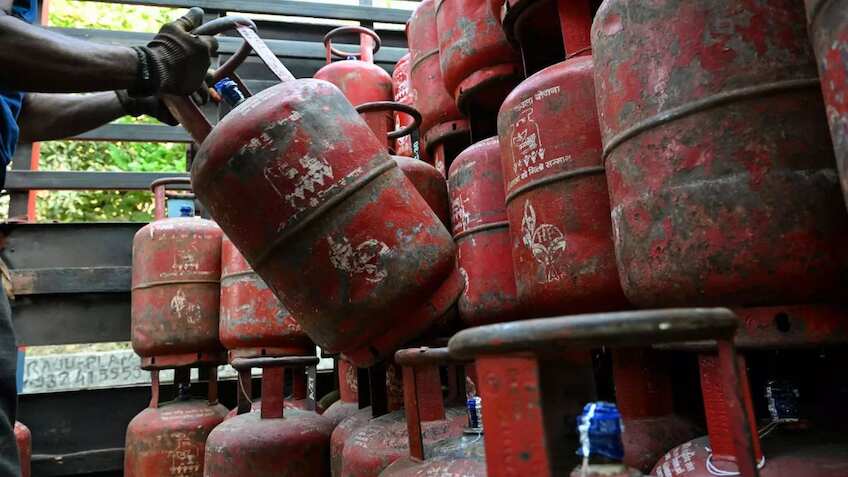 होटल और रेस्टोरेंट के लिए गुड न्यूज, कमर्शियल LPG सप्लाई बढ़ाने का हुआ ऐलान