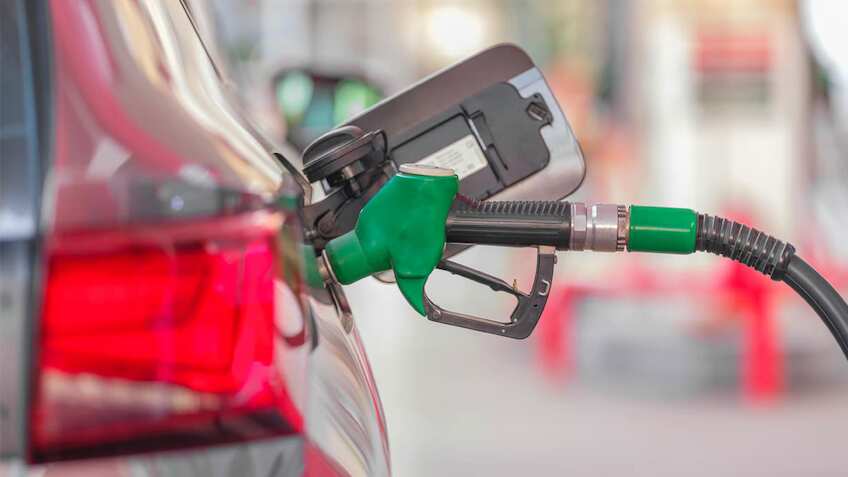 सरकार ने फिर किया साफ, 60 दिनों का क्रूड स्टॉक फुल, रसोई गैस की सप्लाई में दिक्कत नहीं, ATF कीमतों पर भी छूट