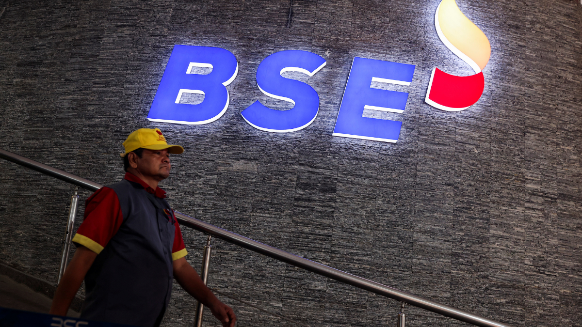 Stock Market Highlights: IT शेयरों के दम पर जोरदार यू-टर्न, सेंसेक्स-निफ्टी बढ़त के साथ बंद; ये शेयर रहे आज के टॉप गेनर्स