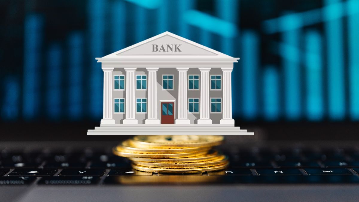 PSU Banks पर भारी पड़ा ईरान संकट, एक महीने में -17% टूटा इंडेक्स; अब क्या करें निवेशक?