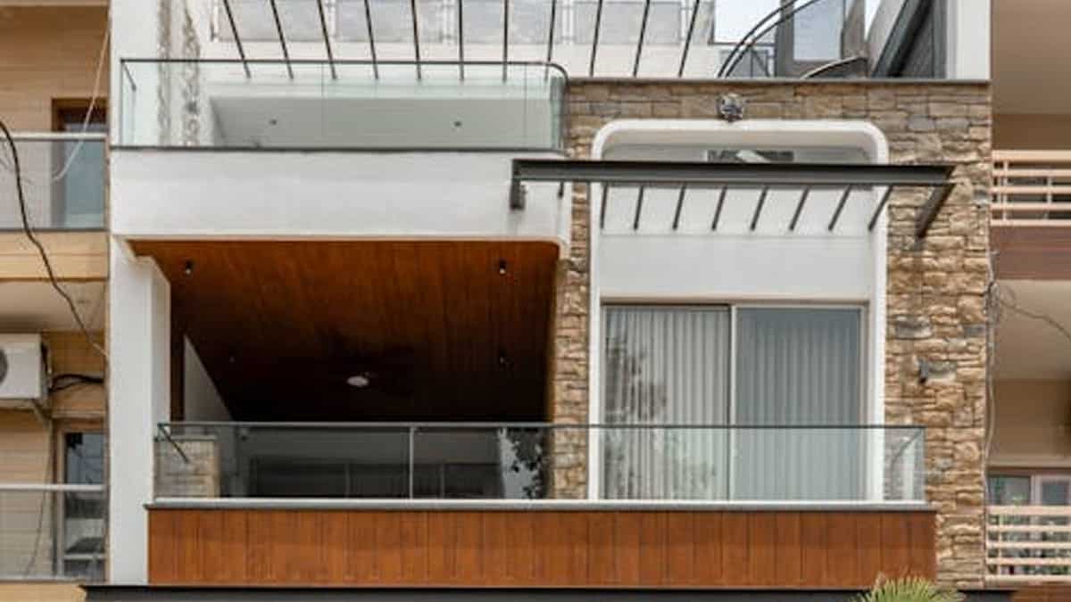 बरामदे के शीशे से कैसे बदल जाएगा घर का कारपेट एरिया, नए इनकम टैक्स रूल में हुआ साफ, जानें सटीक गणना