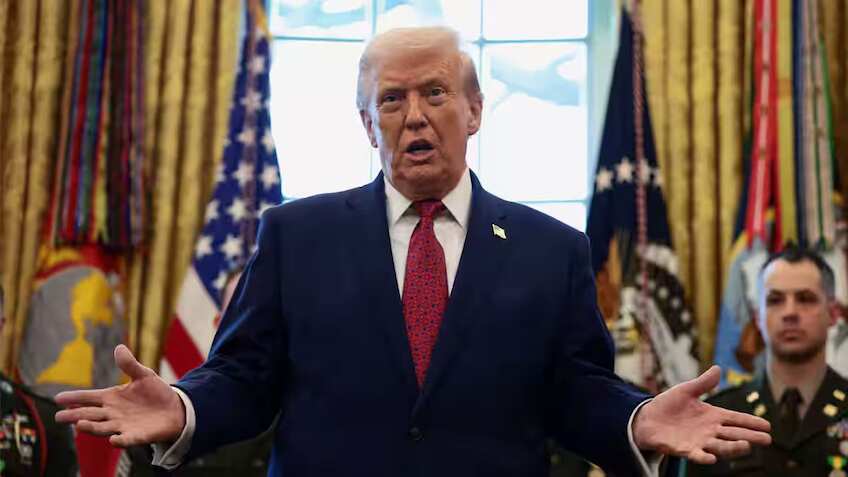 नाजुक मोड़ पर सीजफायर, ट्रंप की धमकी, ईरान के आसपास तैनात रहेगी US आर्मी, खतरनाक शूटिंग के लिए है तैयार